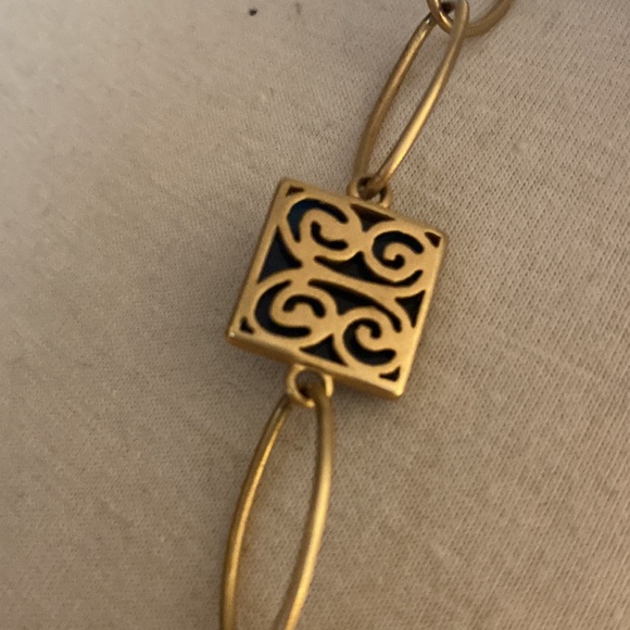 Gold necklace, with green stones - Picture 5 of 5